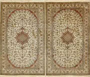 Ковёр Кашмир 15438 — кремовый и коричневый, с медальоном