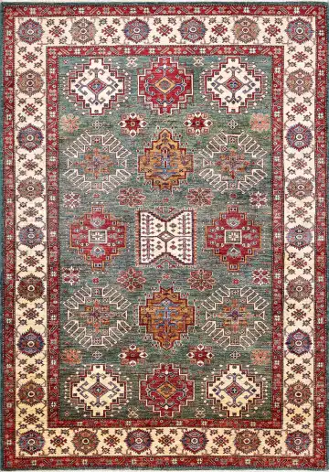 Ковёр Казах 17456 — зелёный и красный, с медальоном