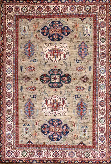 Ковёр Казах 22871 — белый и красный, с медальоном