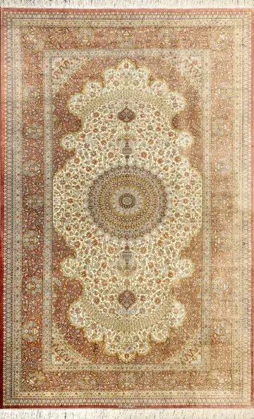 Ковёр Кум 5427 — кремовый и коричневый, с медальоном