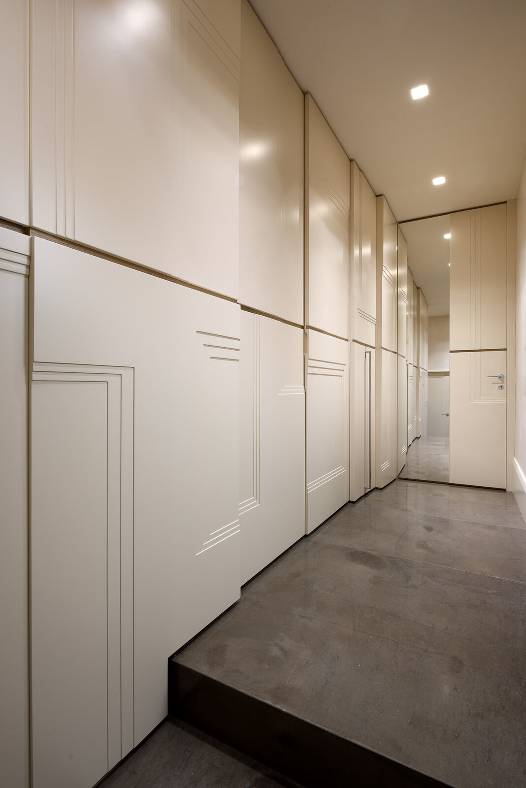 Гарнитур Corridor With Boiserie — FMF, кадр 4
