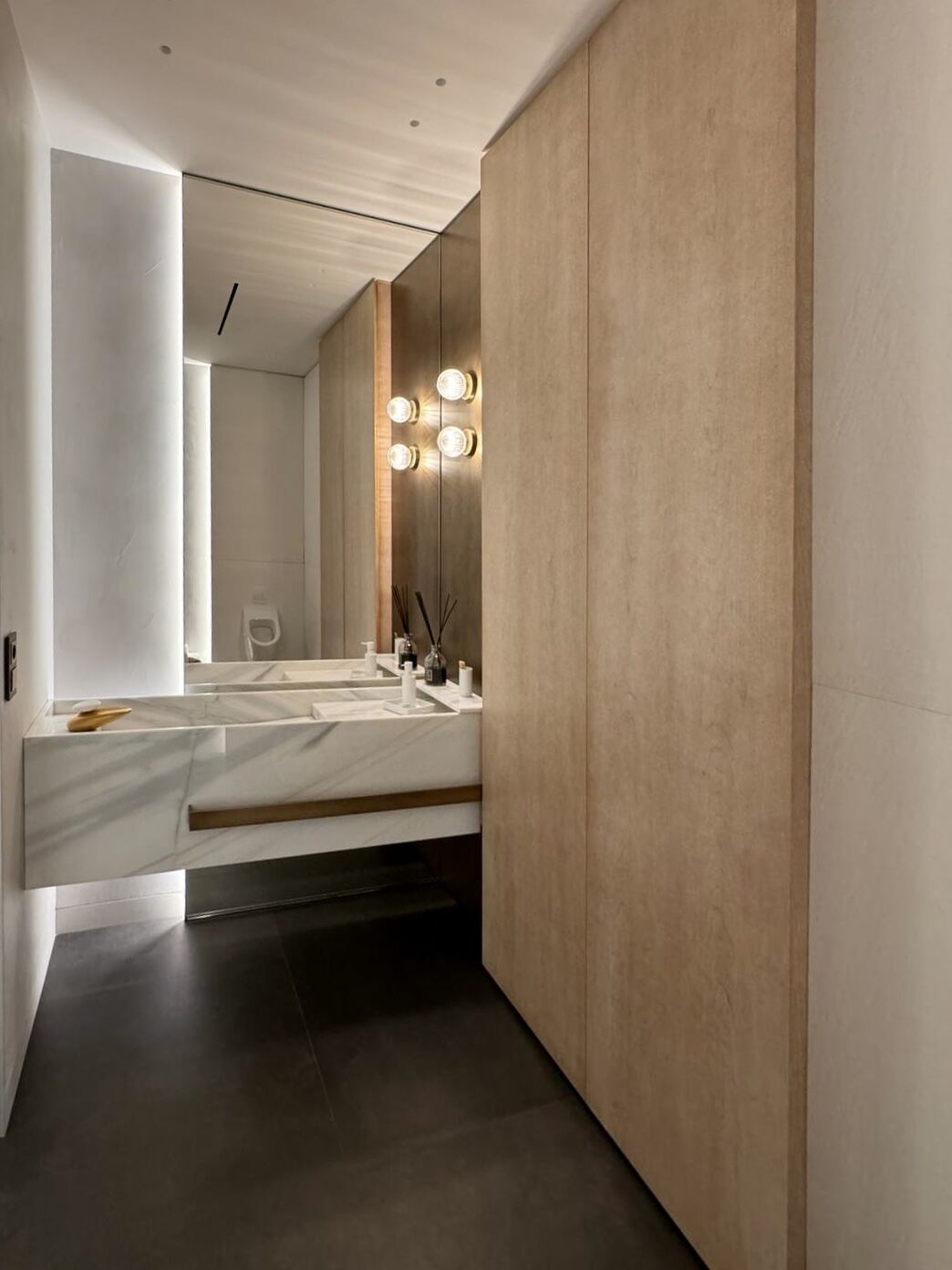 Гарнитур Marble-Warmed Bathroom — FMF, кадр 3