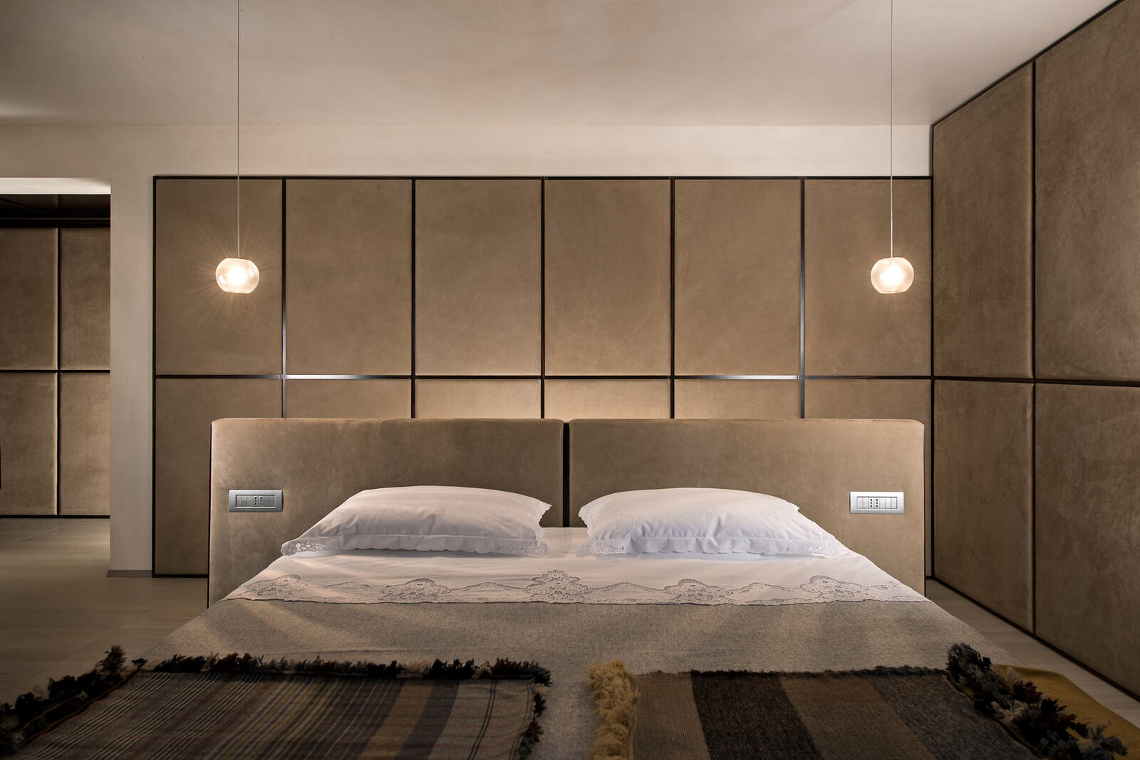 Гарнитур Modern Bedroom With Leather Details — FMF, кадр 2