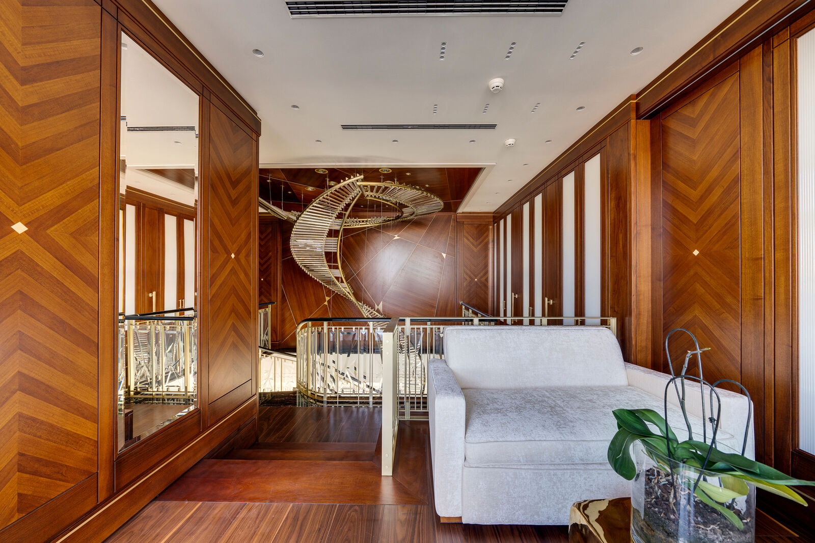 Гарнитур Spiral Staircase Towards The Sky — FMF, кадр 8