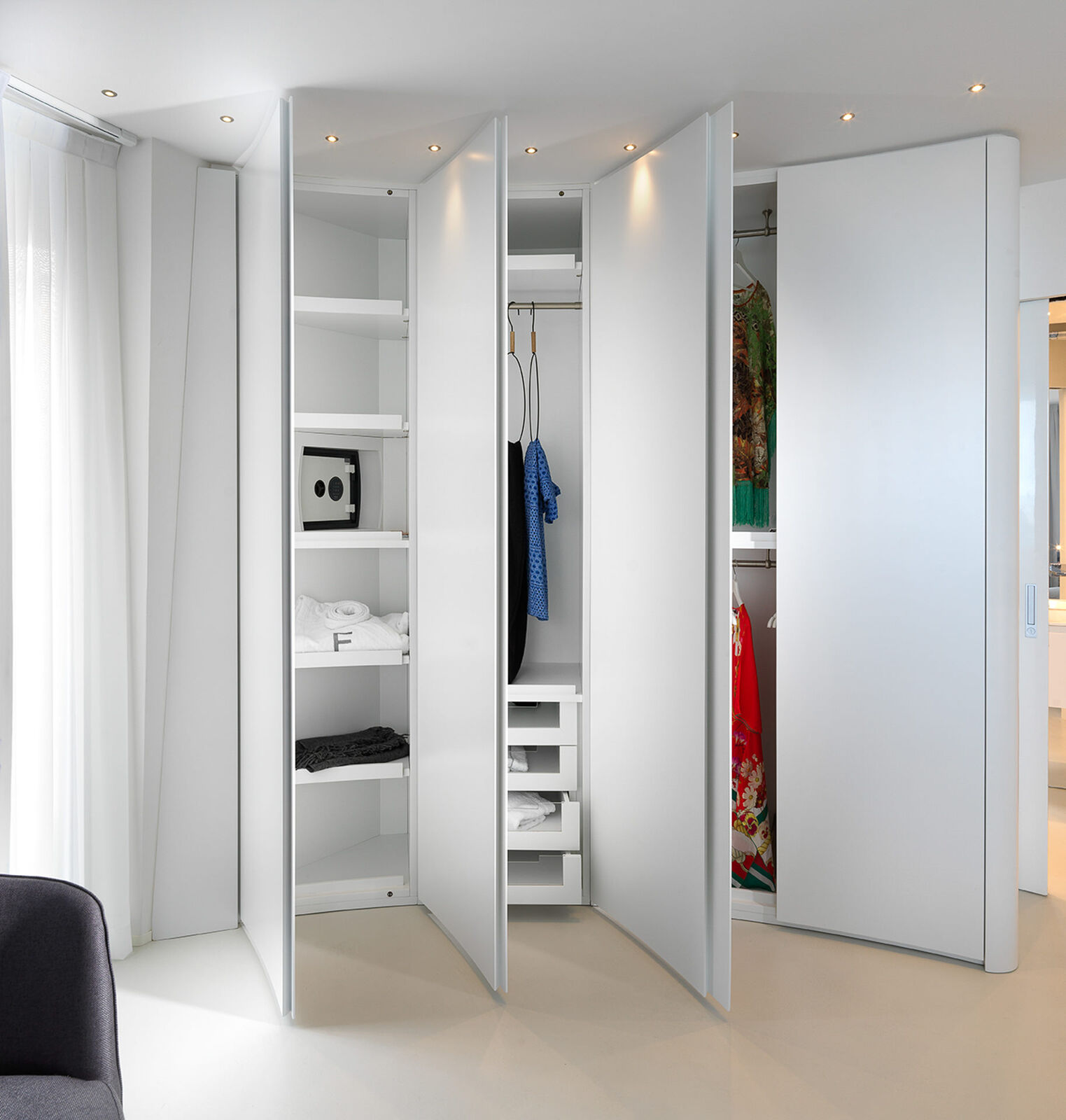 Гарнитур White Rounded Bedroom — FMF, кадр 5