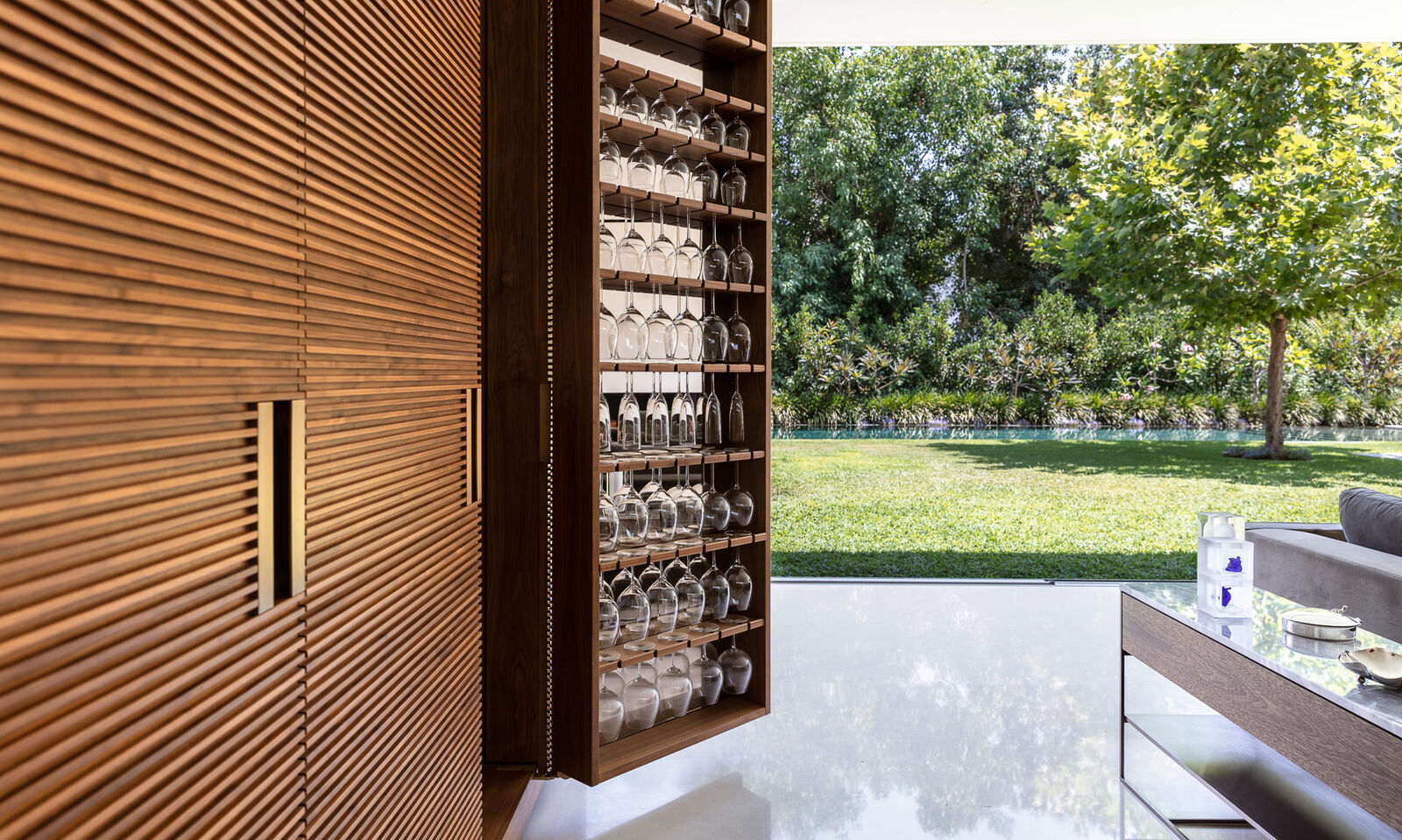 Гарнитур Wooden Wine Cellar — FMF, кадр 2