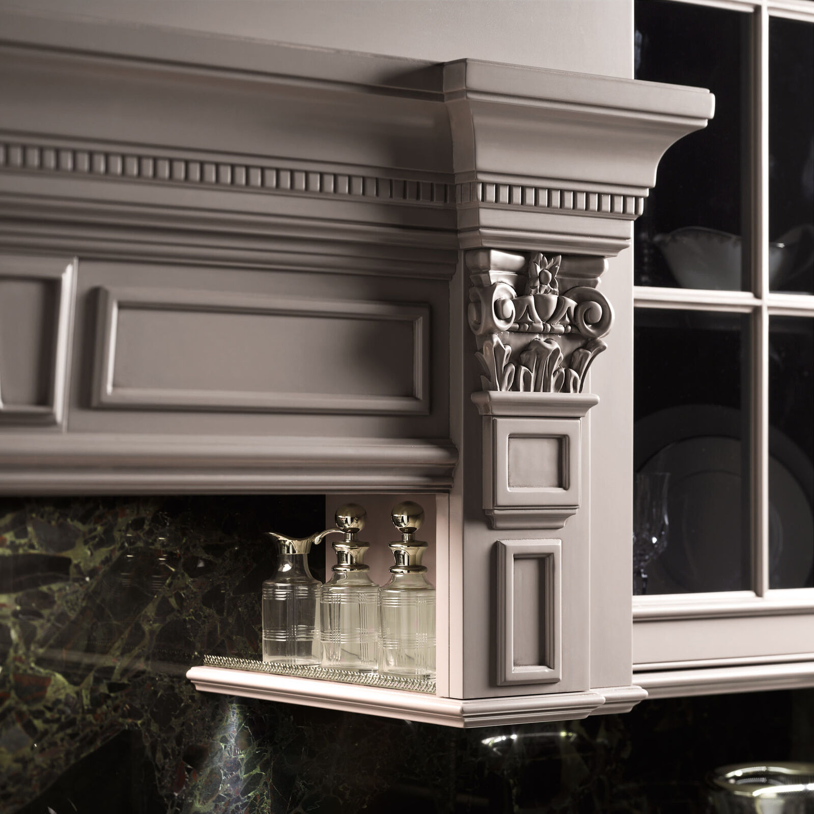 Кухня Classic White Kitchen With Marble Surface — FMF, кадр 4
