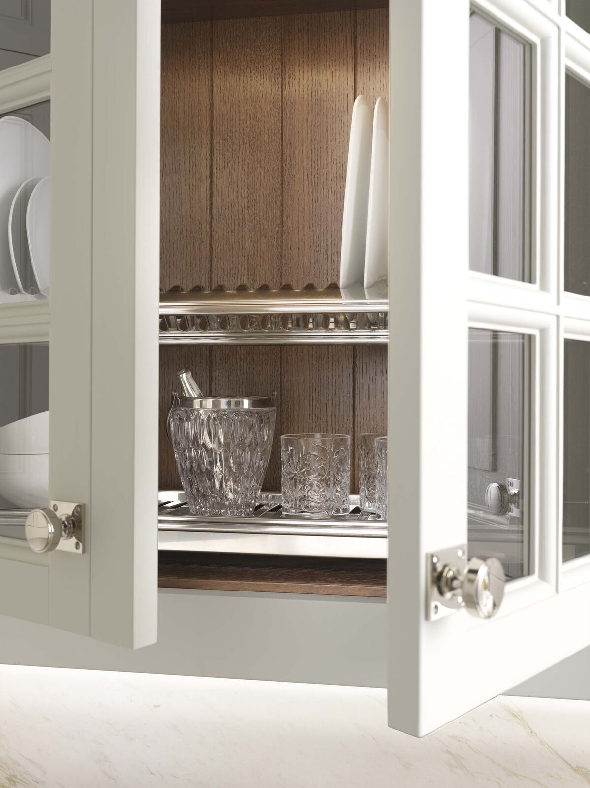 Кухня Grace: The Essence Of American Style With Tinted Oak And Hand-Finished Details — FMF, кадр 6
