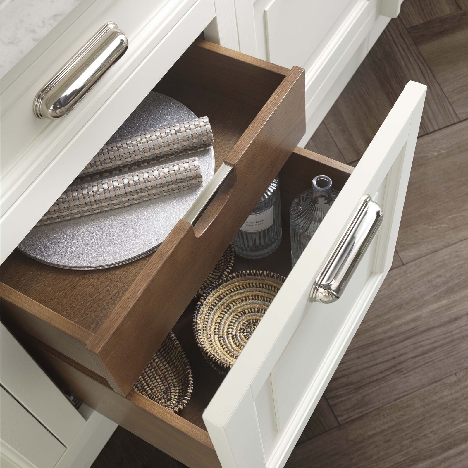 Кухня Grace: The Essence Of American Style With Tinted Oak And Hand-Finished Details — FMF, кадр 8