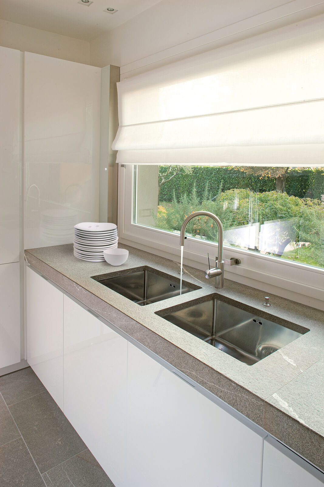 Кухня White And Stone Modern Kitchen — FMF, кадр 5
