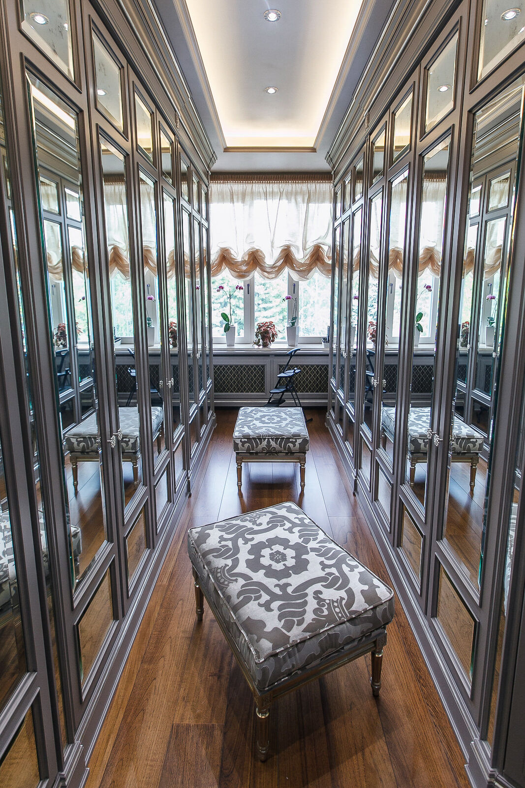 Шкаф Classic Dark Walk-In Wardrobe — FMF, кадр 4
