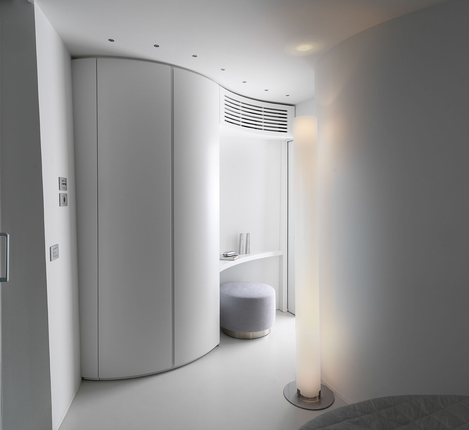Шкаф White Modern Wardrobe — FMF, кадр 3