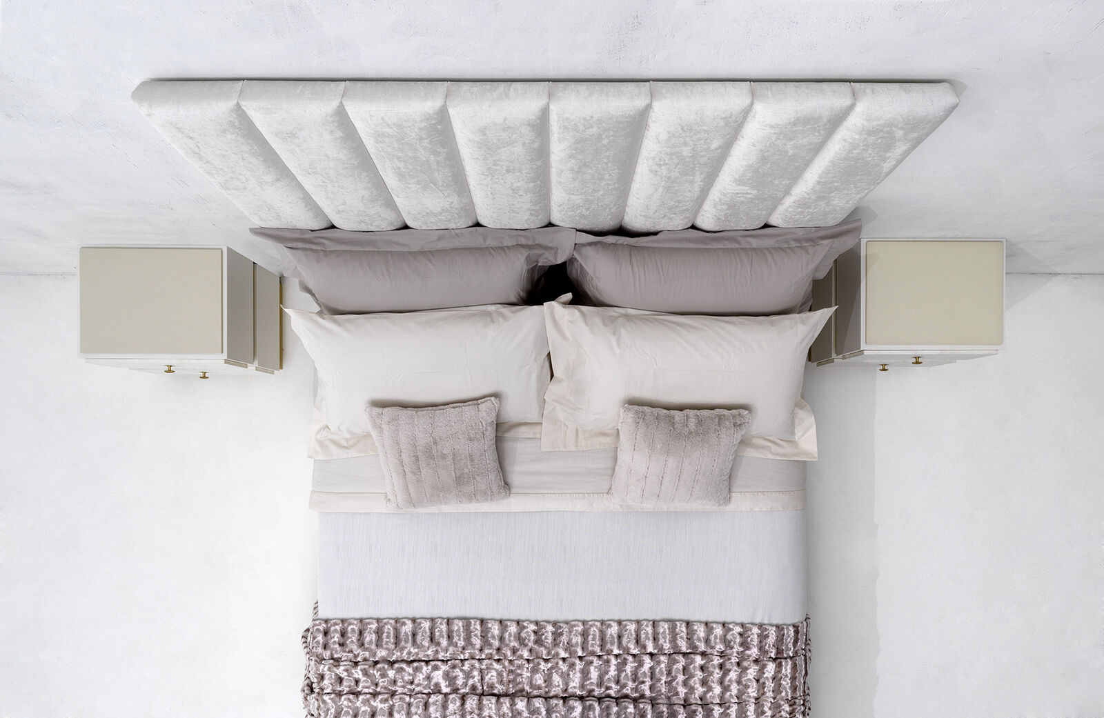 Тумба Bed And Bedside Tables With White Details And Lacquering — FMF, кадр 3