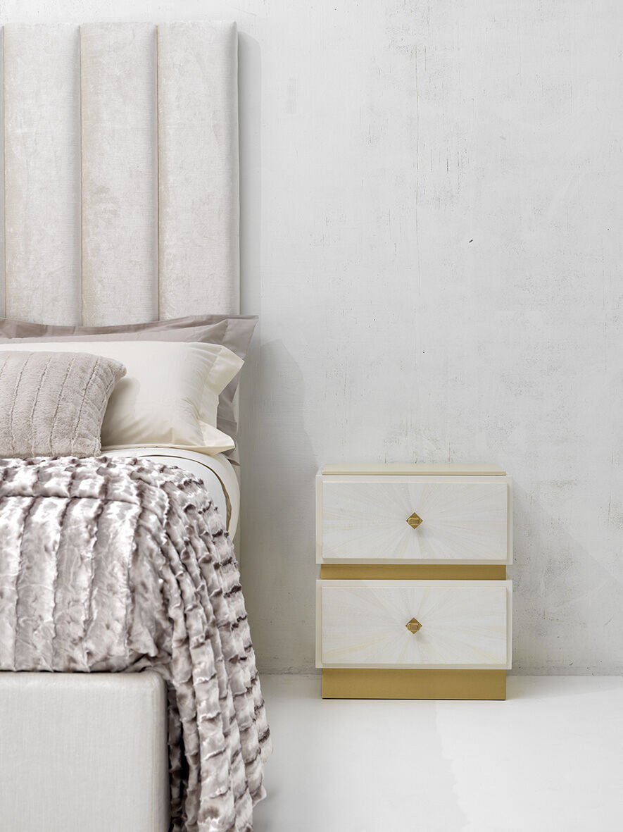 Тумба Bed And Bedside Tables With White Details And Lacquering — FMF, кадр 4