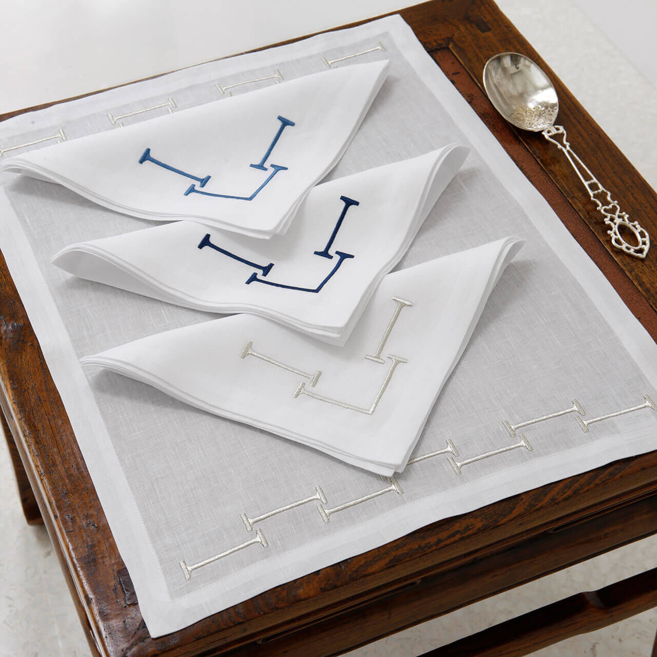 Textiles Collezione Piton – Tavola — Jesurum 1870, collection Столовый текстиль