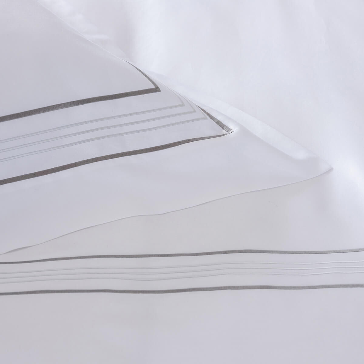Textiles Federa 5 Bourdon 50×80 — Jesurum 1870, collection Постельное бельё