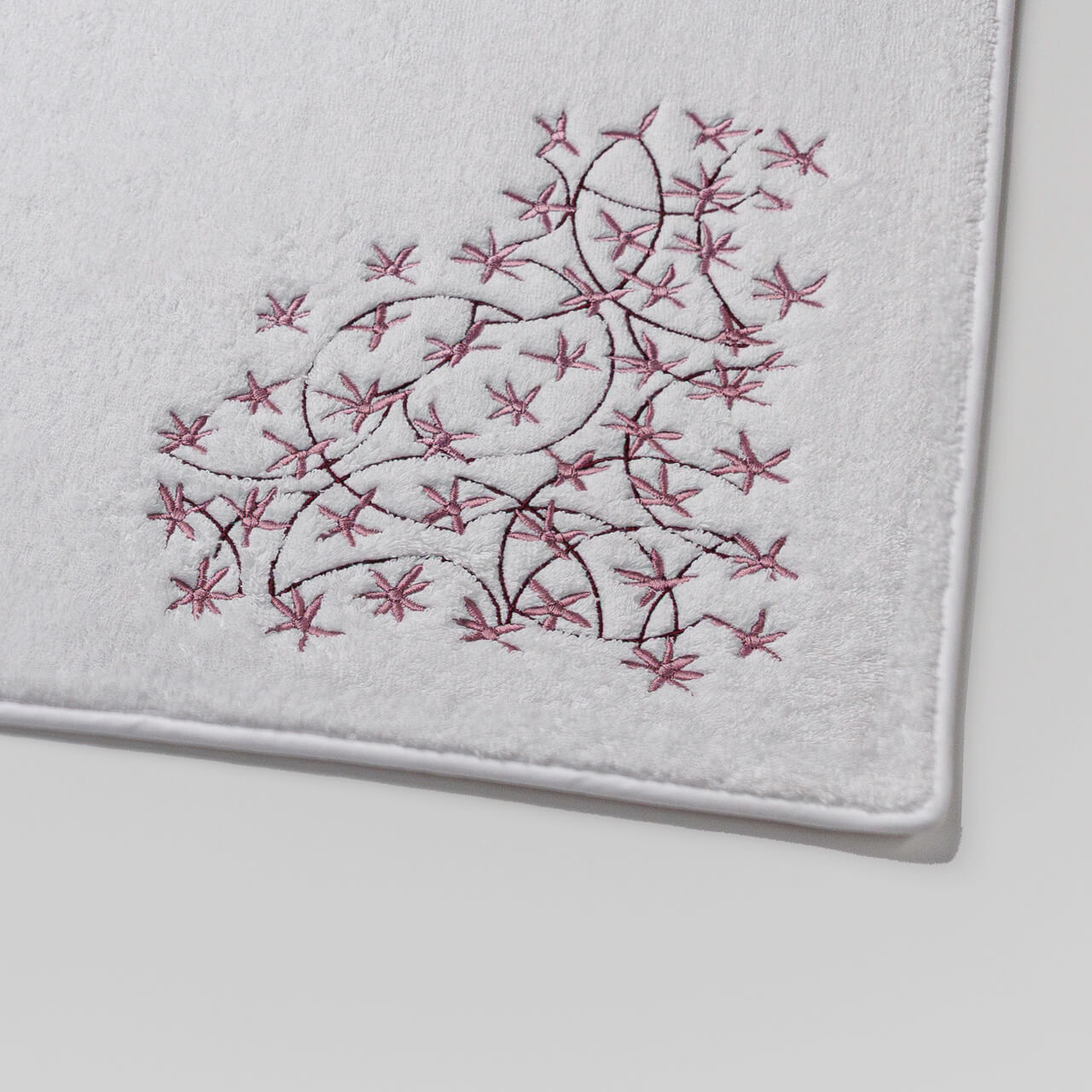 Textiles Bagno Ikebana — Jesurum 1870, collection Ванная