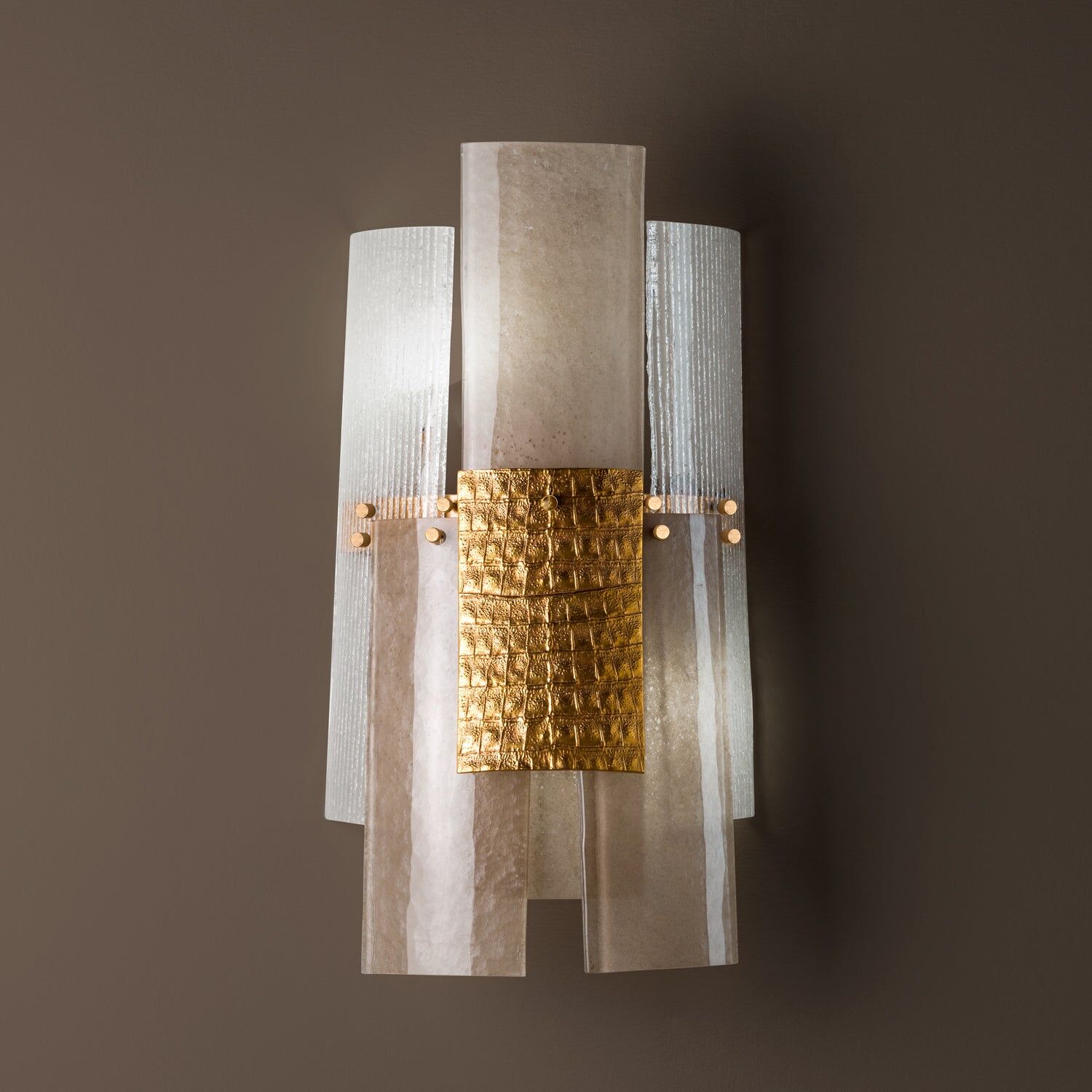 Бра The Wall - Wall Light - Gold — Villari, кадр 2