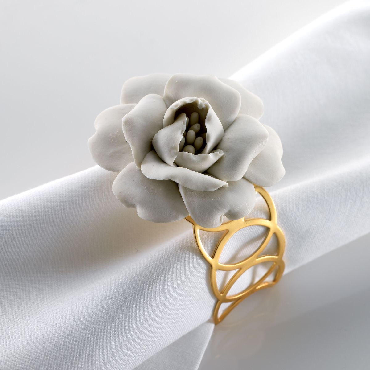 Decor objects Camelia Napkin Ring — Villari, collection Посуда