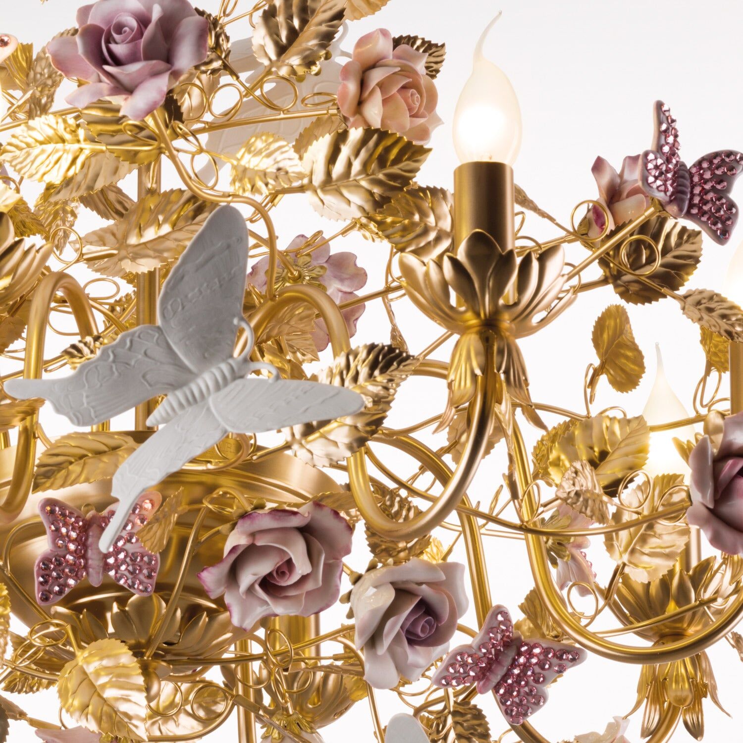 Люстра Alice'S Dream Chandelier - 8 Lights - Gold & Pink — Villari, кадр 3