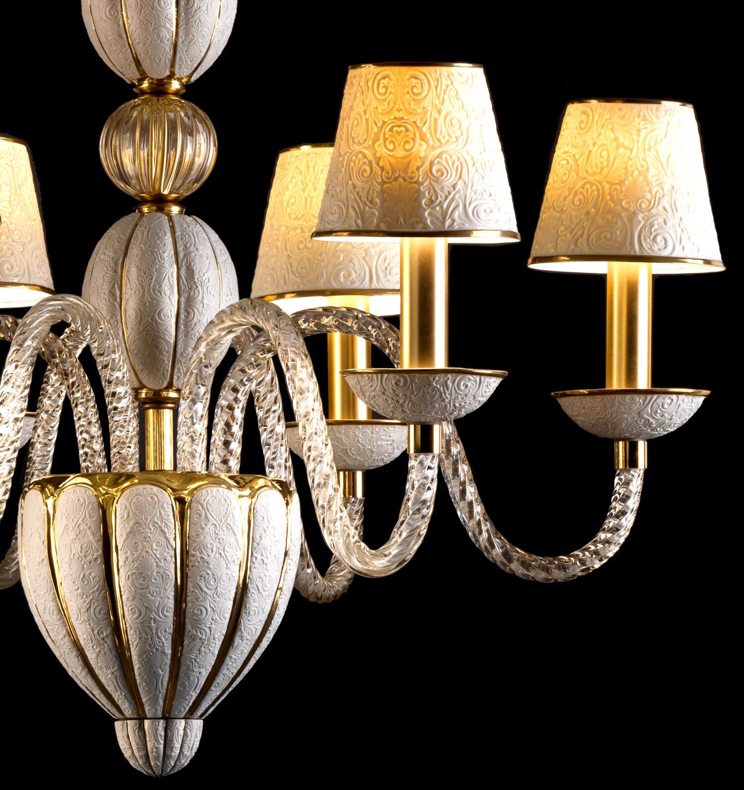 Люстра Amour Chandelier 6 Lights - White & Gold — Villari, кадр 4