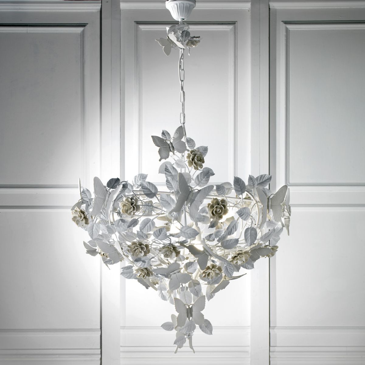 Люстра Butterfly 8 Light Chandelier - White — Villari, кадр 5