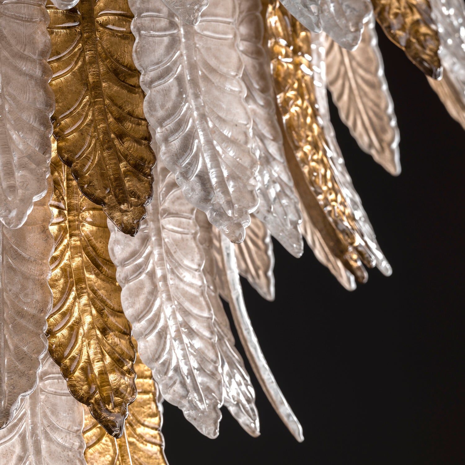 Люстра Cher Chandelier - 12 Lights - Champagne & Gold — Villari, кадр 3