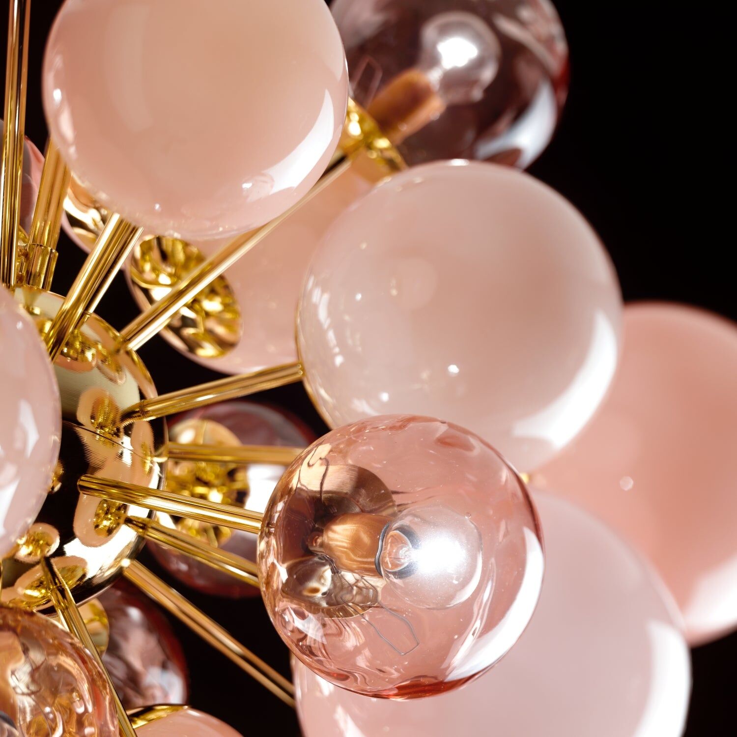 Люстра Lady V Blush Chandelier - 18 Lights — Villari, кадр 4
