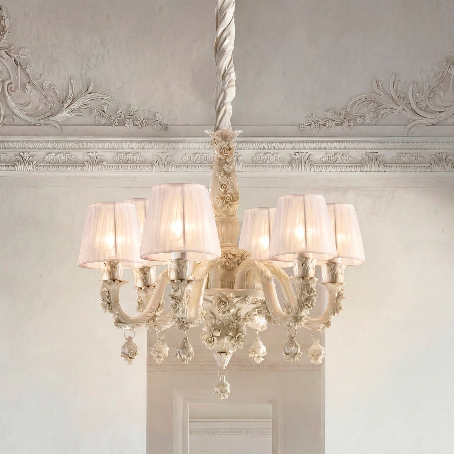 Люстра Louis Xiv - 6 Light Chandelier - White — Villari, кадр 4