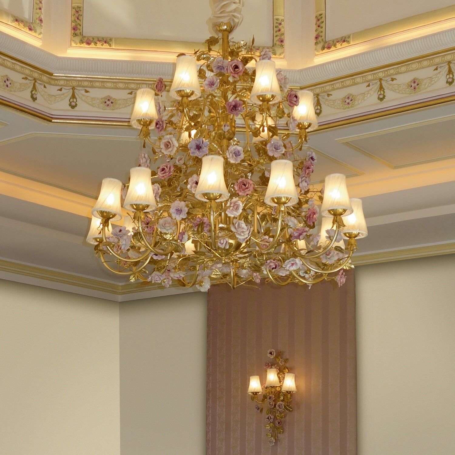 Люстра Marie Antoinette 18 Light Chandelier - Gold & Pink — Villari, кадр 2