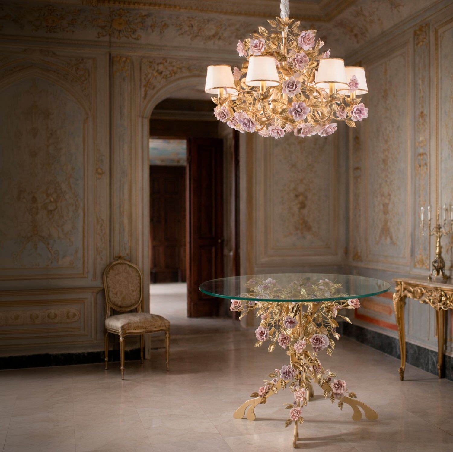 Люстра Marie Antoinette 6 Light Chandelier - Gold & Pink — Villari, кадр 2