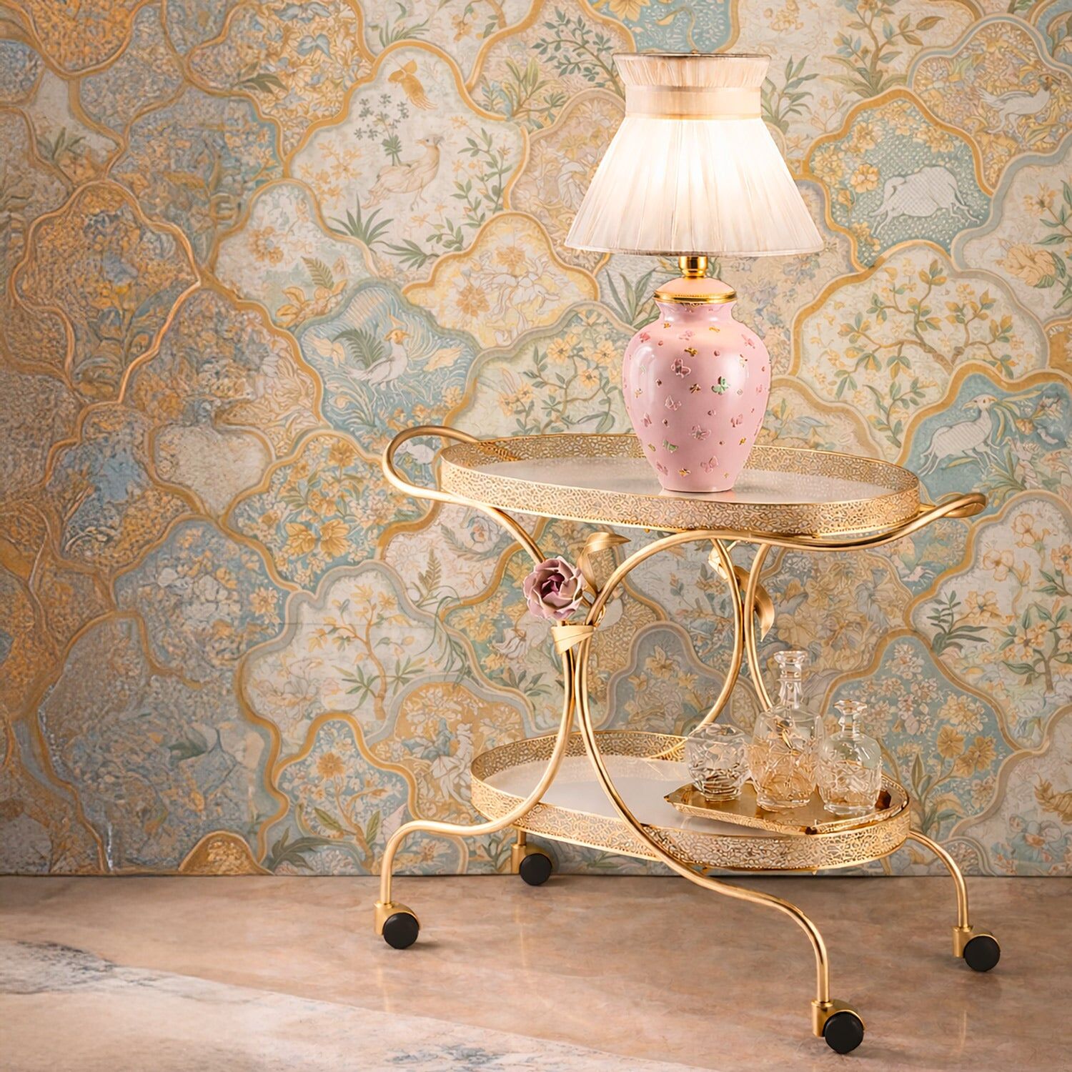 Настольная лампа Butterfly Medium Table Lamp - Pink — Villari, кадр 2