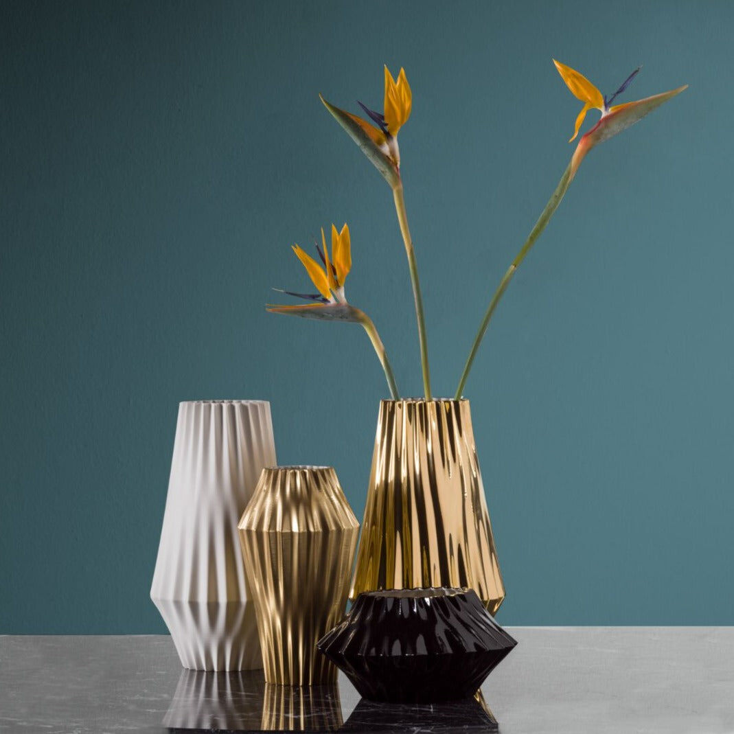 Ваза Vertigo Large Vase - Gold — Villari, кадр 2