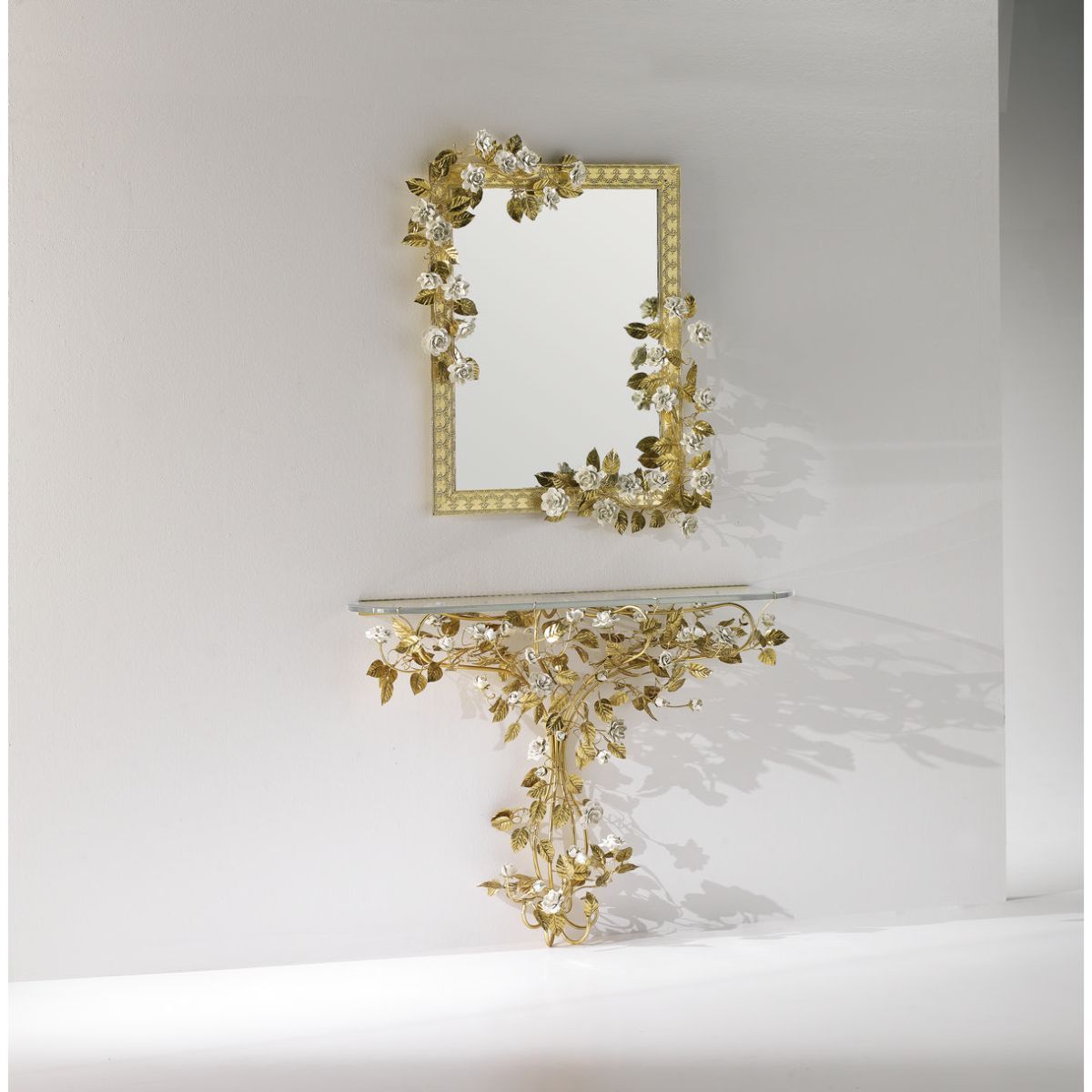 Зеркало Marie Antoinette Medium Mirror - Gold & White — Villari, кадр 2